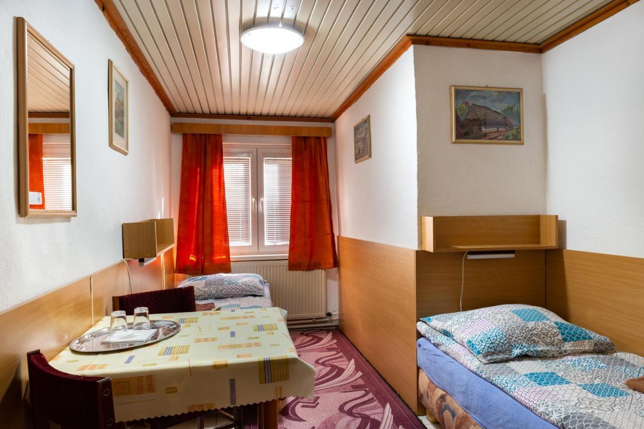 Hotel Penzion Rozalia Košice Exterior foto